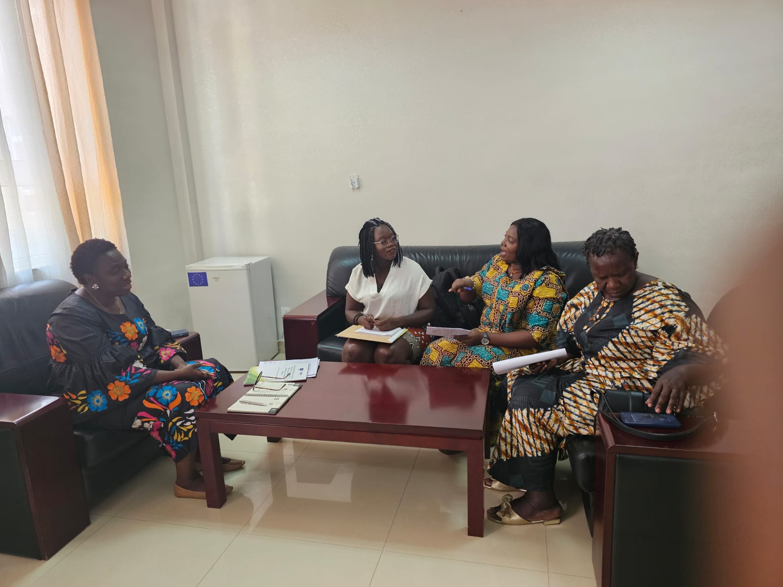 Meeting with the Minister of Social Communication Mrs. Conceica-Evora-Guinea-Bissau.jpeg Meeting with the Minister of Social Communication Mrs. Conceica-Evora-Guinea-Bissau.jpeg